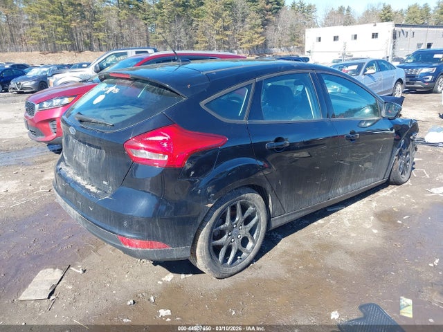 Ford FOCUS SE 2016 1FADP3K24GL392802 Image 4