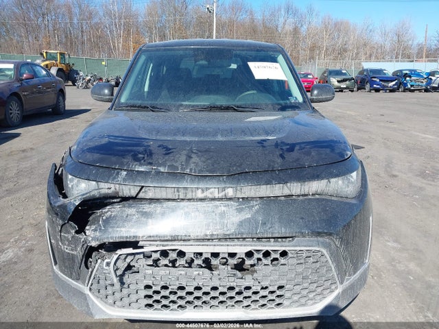 Auction sale of the 2023 Kia Soul Lx, vin: KNDJ23AU8P7870694, lot number: 44507676