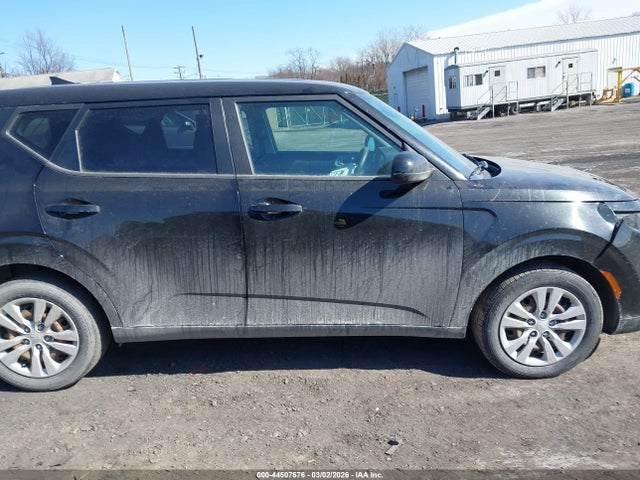Auction sale of the 2023 Kia Soul Lx, vin: KNDJ23AU8P7870694, lot number: 44507676