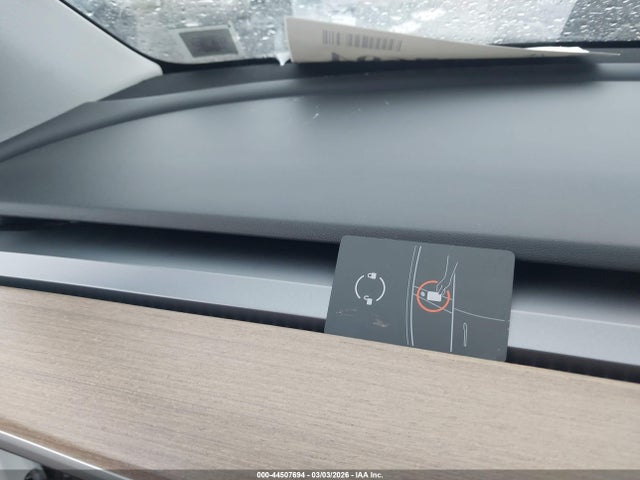 2021 TESLA MODEL Y 5YJYGDEE5MF185082 Photo 10