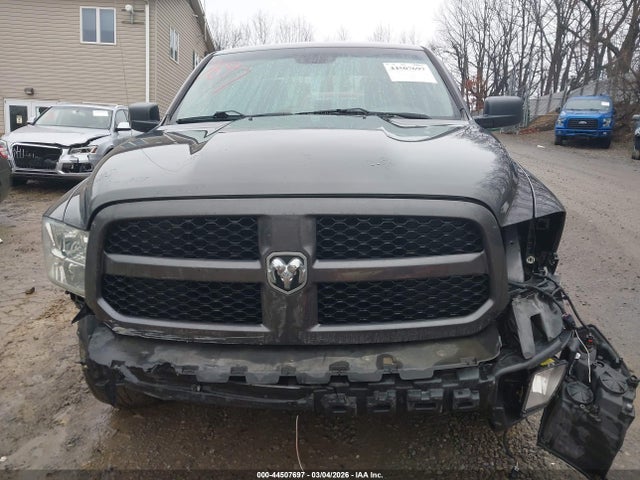 44507697 :رقم المزاد ، 1C6RR7FG1JS348610 vin ، 2018 Ram 1500 Express  4x4 6'4 Box مزاد بيع