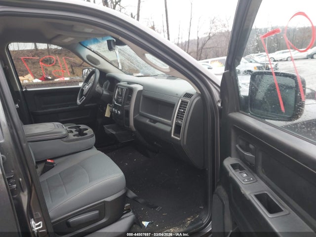 44507697 :رقم المزاد ، 1C6RR7FG1JS348610 vin ، 2018 Ram 1500 Express  4x4 6'4 Box مزاد بيع