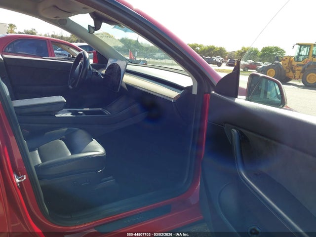 2021 TESLA MODEL Y 5YJYGDEE8MF253665 Photo 4