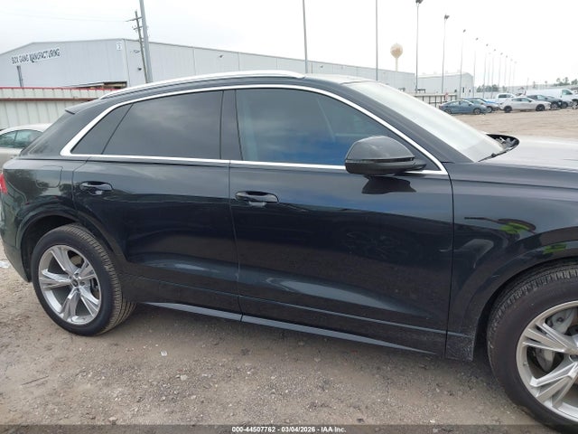 44507762 :رقم المزاد ، WA1AVBF11ND034377 vin ، 2022 Audi Q8 Premium 55 Tfsi Quattro Tiptronic مزاد بيع