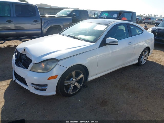 2013 MERCEDES-BENZ C 250 WDDGJ4HB8DF990266 Photo 1