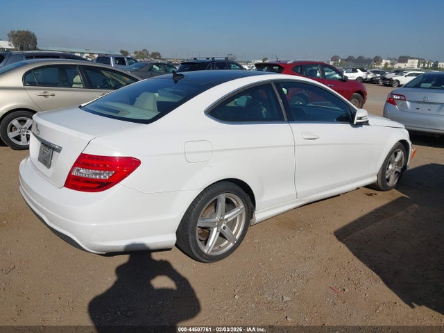 2013 MERCEDES-BENZ C 250 WDDGJ4HB8DF990266 Photo 3