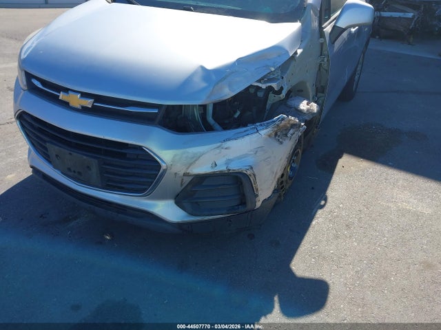 Chevrolet TRAX LS 2017 3GNCJKSB9HL239783 Image 13