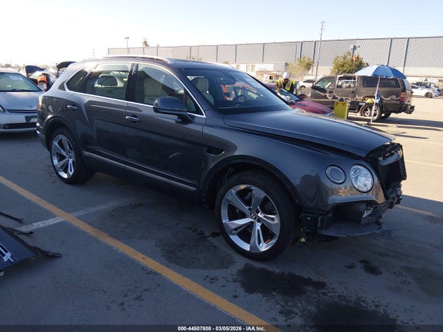 2019 BENTLEY BENTAYGA SJAAM2ZV3KC025982