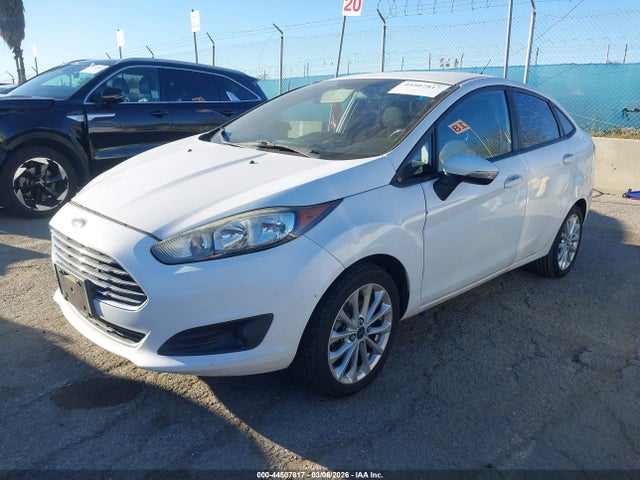 Ford FIESTA SE 2014 3FADP4BJ5EM117660 Image 2