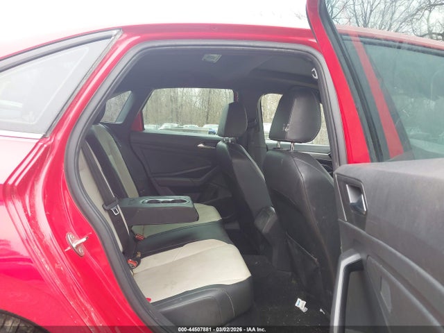 Продажа на аукционе авто 2019 Volkswagen Jetta 1.4t R-line/1.4t S/1.4t Se, vin: 3VWC57BU3KM111386, номер лота: 44507881