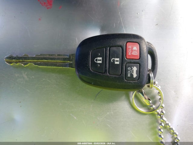 4T1BF1FKXHU408432 Toyota CAMRY SE