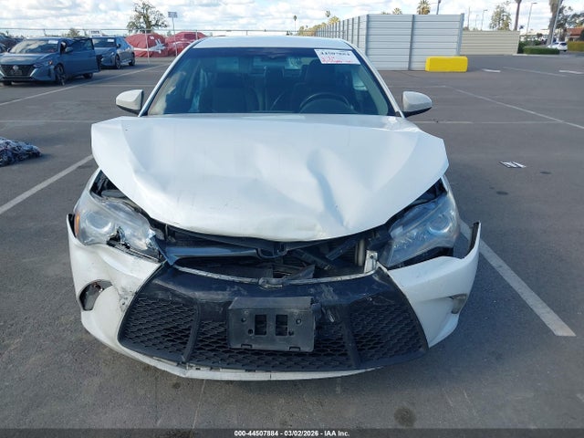 4T1BF1FKXHU408432 Toyota CAMRY SE