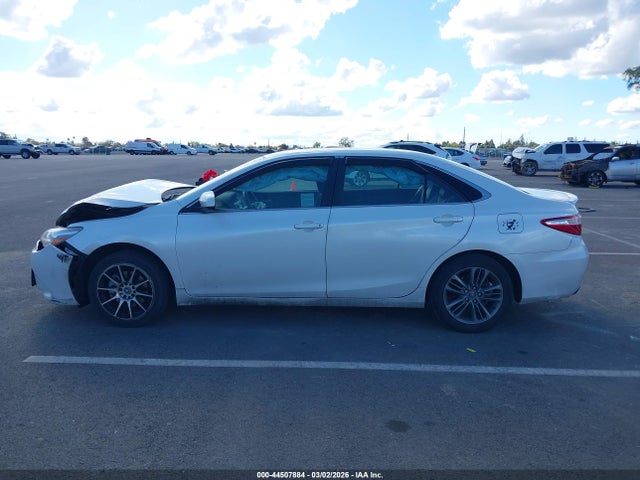 4T1BF1FKXHU408432 Toyota CAMRY SE
