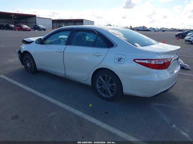4T1BF1FKXHU408432 Toyota CAMRY SE