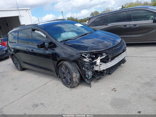 2020 CHRYSLER PACIFICA HYBRID 2C4RC1L72LR267552