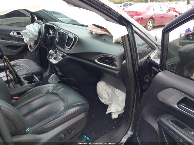 2020 CHRYSLER PACIFICA HYBRID 2C4RC1L72LR267552 Photo 4