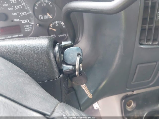 44507909 :رقم المزاد ، 1GAHG39R411237984 vin ، 2001 Chevrolet Express مزاد بيع
