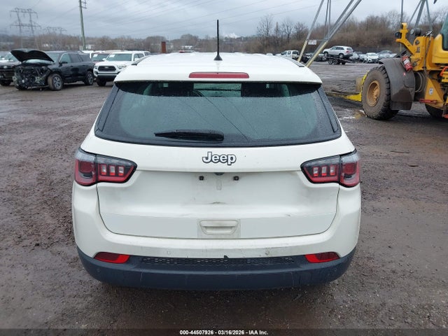 3C4NJCAB6JT308637 Jeep Compass Sport Fwd