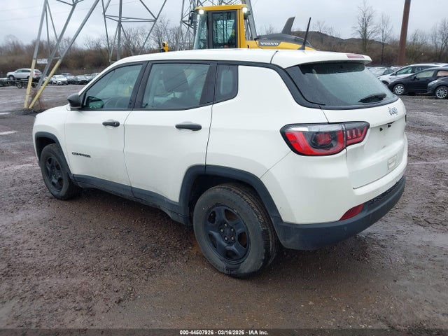 3C4NJCAB6JT308637 Jeep Compass Sport Fwd