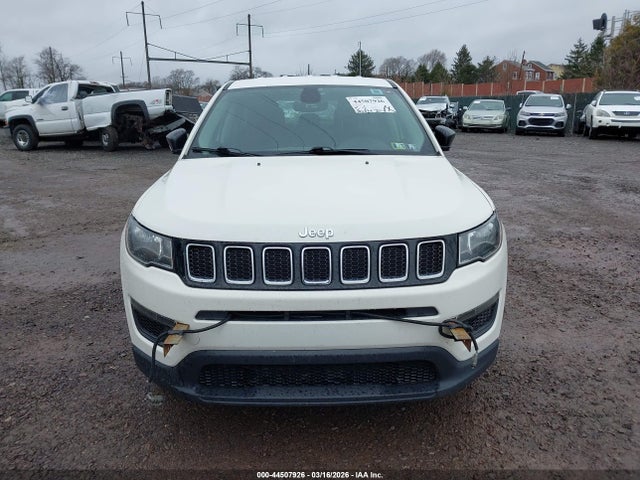 3C4NJCAB6JT308637 Jeep Compass Sport Fwd