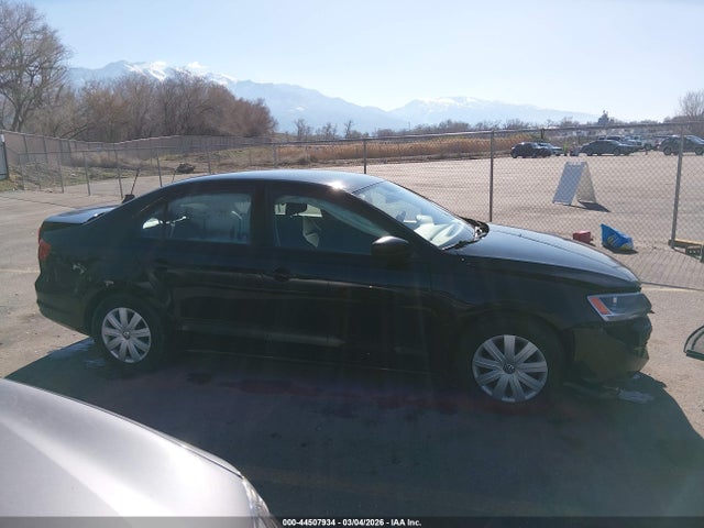 3VW1K7AJ2FM345984 Volkswagen Jetta 2.0l S