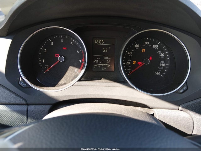 3VW1K7AJ2FM345984 Volkswagen Jetta 2.0l S