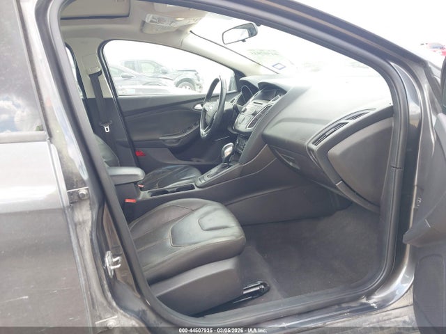 Ford FOCUS SE 2015 1FADP3F26FL220750 Image 5