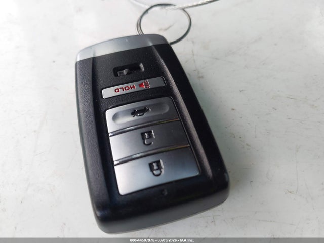 44507975 :رقم المزاد ، 19UUB2F59JA010078 vin ، 2018 Acura Tlx Tech Pkg مزاد بيع