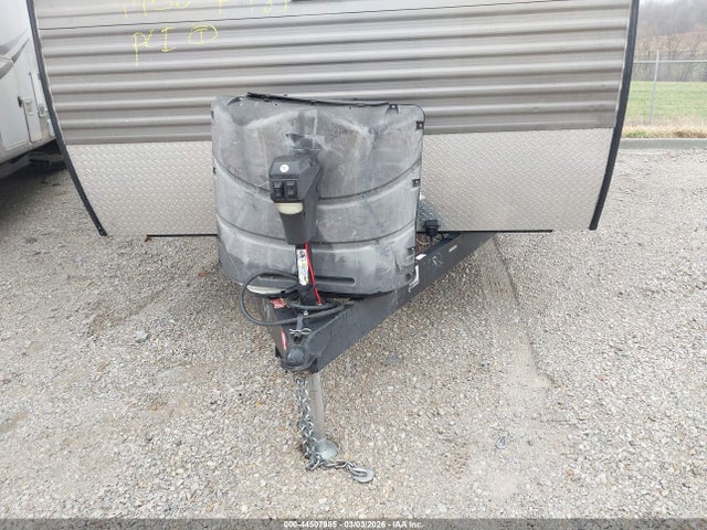 44507985 :رقم المزاد ، 4YDT28B21F7203268 vin ، 2015 Keystone Rv Hideout مزاد بيع