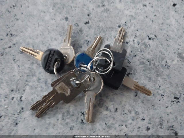 44507985 :رقم المزاد ، 4YDT28B21F7203268 vin ، 2015 Keystone Rv Hideout مزاد بيع