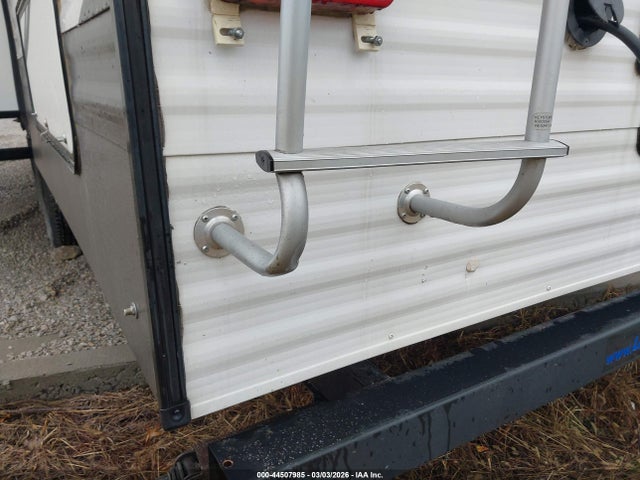 44507985 :رقم المزاد ، 4YDT28B21F7203268 vin ، 2015 Keystone Rv Hideout مزاد بيع