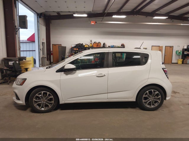 Продажа на аукционе авто 2019 Chevrolet Sonic Lt Auto, vin: 1G1JG6SB2K4105371, номер лота: 44508013