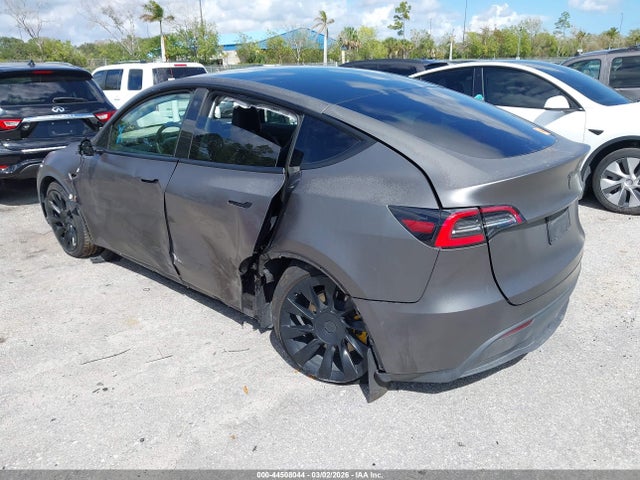 2021 TESLA MODEL Y 5YJYGDEE8MF115589 Photo 2