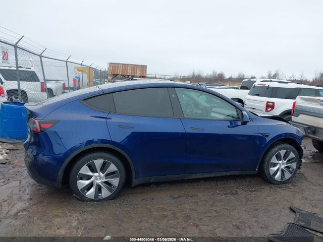 2024 Tesla Model Y მანქანა იყიდება აუქციონზე, vin: 7SAYGDED1RF009163, აუქციონის ნომერი: 44508046