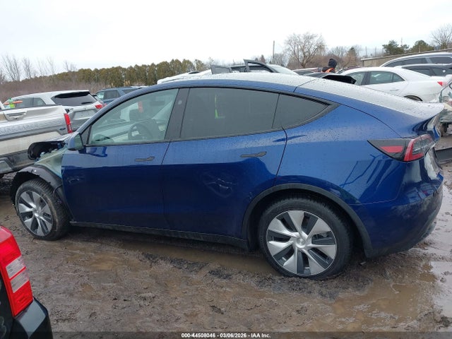 2024 Tesla Model Y მანქანა იყიდება აუქციონზე, vin: 7SAYGDED1RF009163, აუქციონის ნომერი: 44508046