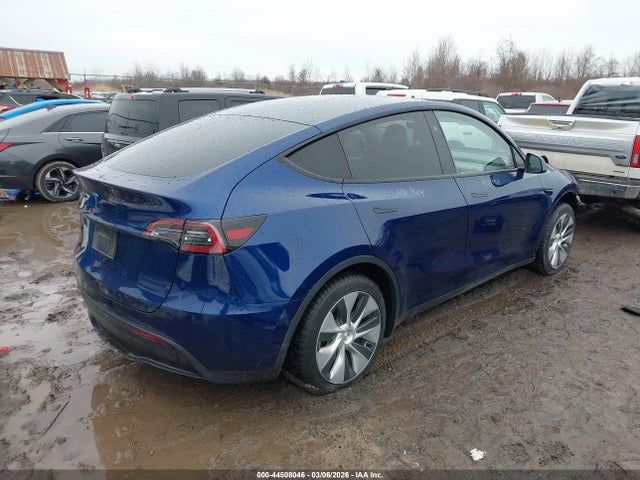 2024 Tesla Model Y მანქანა იყიდება აუქციონზე, vin: 7SAYGDED1RF009163, აუქციონის ნომერი: 44508046