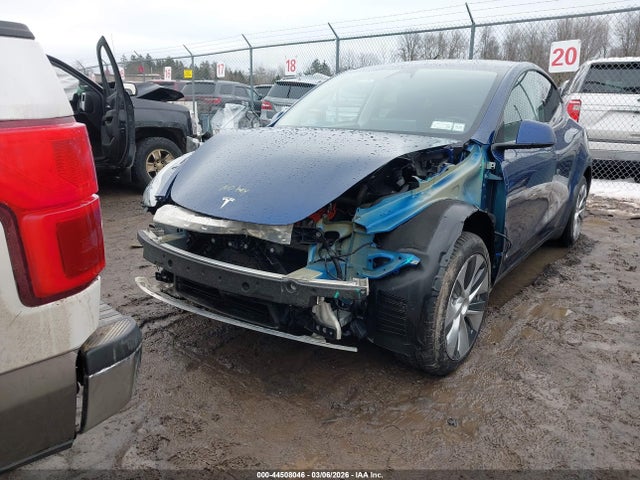 2024 Tesla Model Y მანქანა იყიდება აუქციონზე, vin: 7SAYGDED1RF009163, აუქციონის ნომერი: 44508046