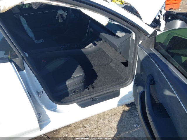 44508051 :رقم المزاد ، 5YJ3E1EB6RF807183 vin ، 2024 Tesla Model 3 Long Range Dual Motor All-wheel Drive مزاد بيع