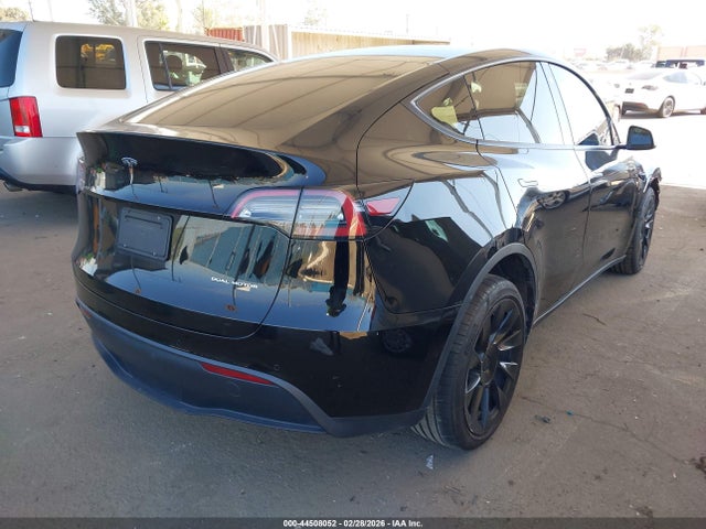 44508052 :رقم المزاد ، 7SAYGDEE9NF352273 vin ، 2022 Tesla Model Y Long Range Dual Motor All-wheel Drive مزاد بيع