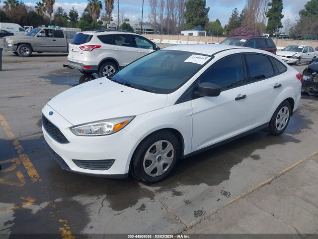 Ford FOCUS S 2017 1FADP3E28HL211438 Image 2