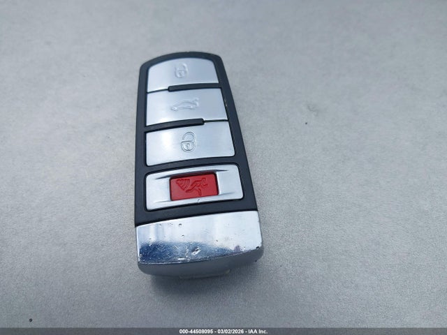 2008 VOLKSWAGEN PASSAT WVWLK73C48E116337 Photo 10