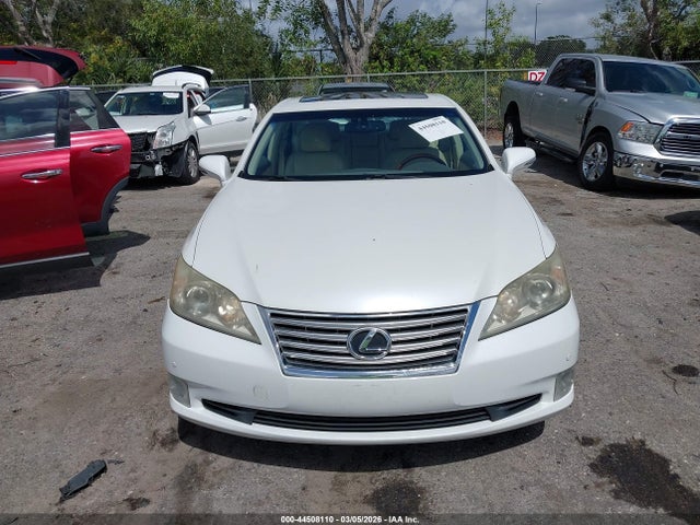 44508110 :رقم المزاد ، JTHBK1EG1B2417700 vin ، 2011 Lexus Es 350 مزاد بيع