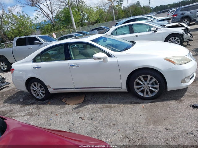 44508110 :رقم المزاد ، JTHBK1EG1B2417700 vin ، 2011 Lexus Es 350 مزاد بيع