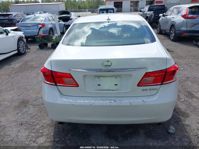 44508110 :رقم المزاد ، JTHBK1EG1B2417700 vin ، 2011 Lexus Es 350 مزاد بيع