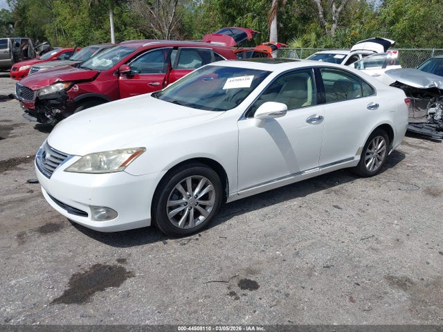 44508110 :رقم المزاد ، JTHBK1EG1B2417700 vin ، 2011 Lexus Es 350 مزاد بيع