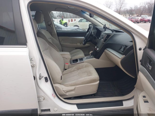 Продаж на аукціоні авто 2011 Subaru Outback 2.5i Premium, vin: 4S4BRCCC5B3363896, номер лоту: 44508109