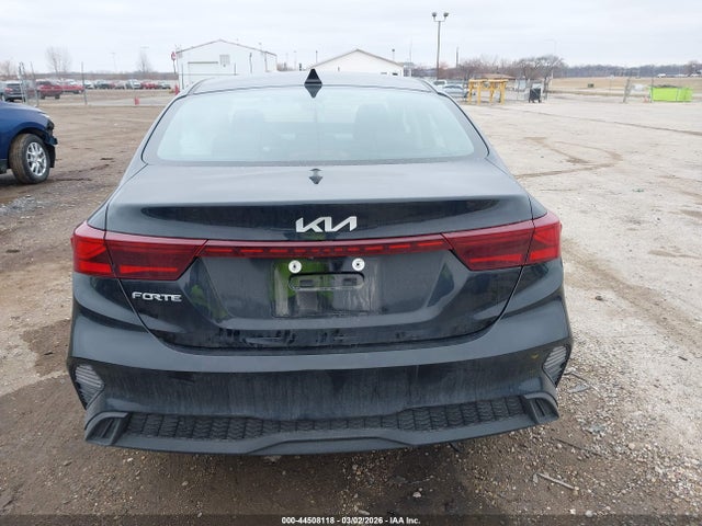 2024 Kia Forte Lxs მანქანა იყიდება აუქციონზე, vin: 3KPF24AD3RE816816, აუქციონის ნომერი: 44508118