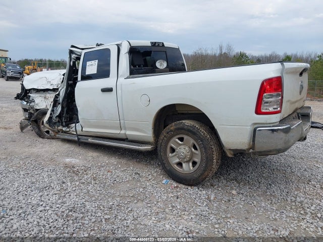 3C6UR5CL8RG244912 RAM 2500 Tradesman 4x4 6&#039;4 Box