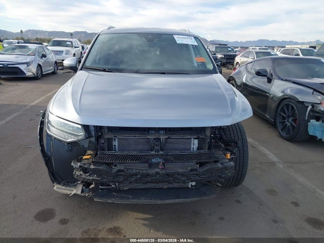3VV3B7AX2RM166611 Volkswagen Tiguan 2.0t Se/2.0t Wolfsburg Edition
