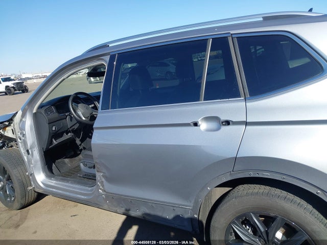 3VV3B7AX2RM166611 Volkswagen Tiguan 2.0t Se/2.0t Wolfsburg Edition